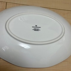 【WEDGWOOD】楕円の深皿１枚の画像