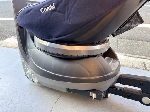 Combi チャイルドシート ISOFIX対応
