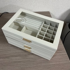 ジュエリーボックス 3段式 アイボリーの画像