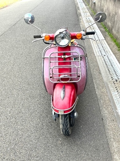 走行します。ホンダ　ジョルノ　２スト モッズ仕様　ベスパ風　登録書類あり