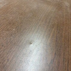 茶色い棚の画像