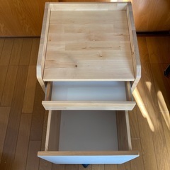 IKEA イケア　無垢材　デスク下　引き出しの画像