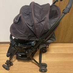 Combiベビーカー
の画像