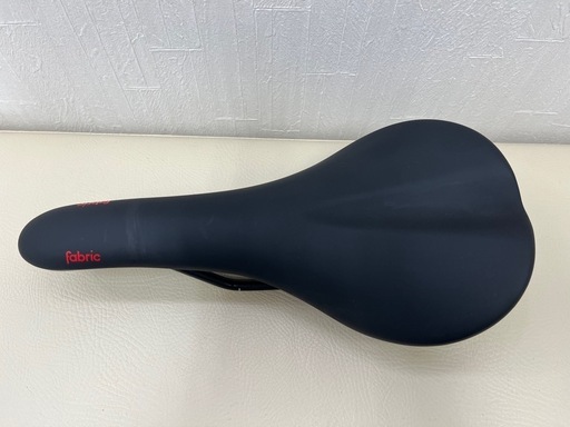 値下げ！ファブリックFabric ロードバイク　サドル スポーツ