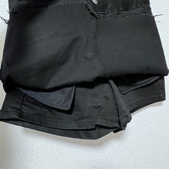 ブラックデニムスコートの画像