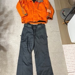 スキーセット男女の画像