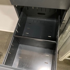 プラス 片袖机 オフィスデスク 幅120cm 中古の画像