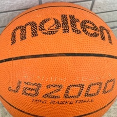 バスケットボール5号球 molten JB2000 軽量タイプ屋外使用の画像