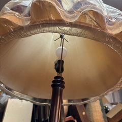 レトロ フロアランプ 照明器具 インテリア照明 アンティーク 店舗什器  ディスプレイ　オブジェの画像