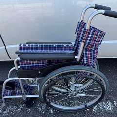 車椅子【中古美品】ほぼ使ってなく倉庫にありましたの画像