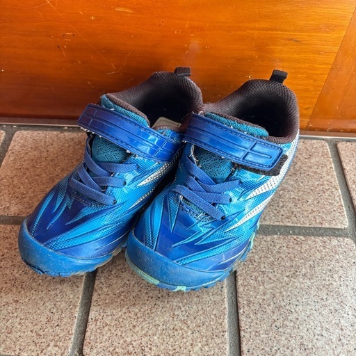 ガチ強ポケモンスニーカー17cm ルカリオ (mii♡) 南草津のキッズ用品