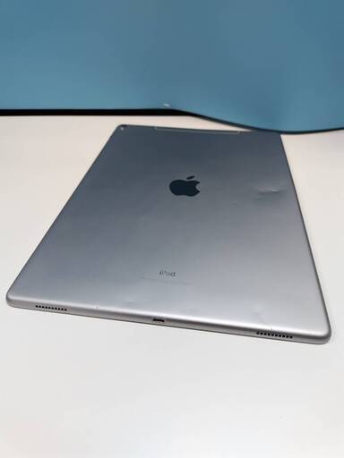 【現状品】iPad Pro 12.9インチ 第2世代/Wi-Fi+セルラー/512GB/A1671〈MPLJ2J/A〉