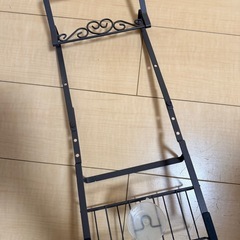 アンティーク風　タオルかけの画像