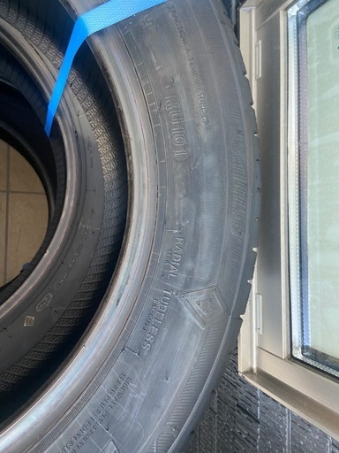 215/60R17 新品タイヤ