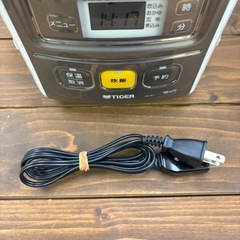 激安販売!! タイガー マイコン炊飯ジャー 2019年 JAI-R551 3合炊きの画像