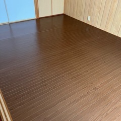 【譲渡完了】ニトリ　フローリングカーペット6畳用の画像