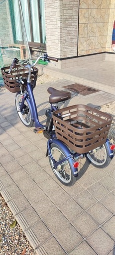 電動三輪車　ラクットワゴン