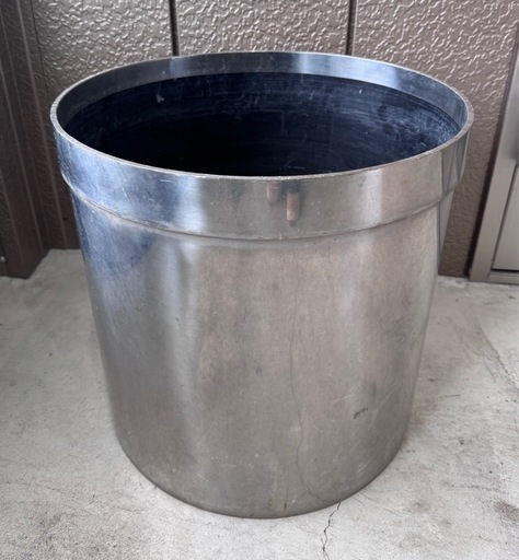 ステンレス製バケツ リットル不明 直径約41cm 高さ約40cm