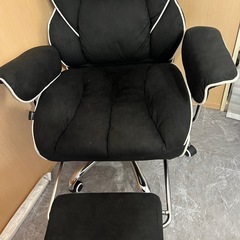オフィスチェアの画像