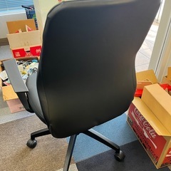 オフィスチェアの画像