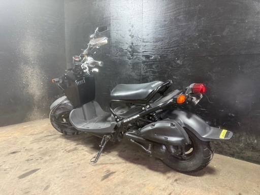 ★支払総額8.8万円★定休日なし！いつでも現車確認可能です！ホンダ ズーマーFI 黒 AF58 社外マフラー！ 社外シートレール！ 社外ハンドル！ ヘッドライトカバー！　