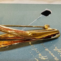 D8002【スワロフスキー】ブローチ 百合 ゆり 花の画像