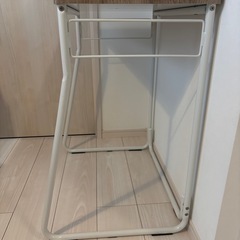 北欧風デスクの画像