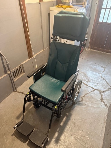 カワムラサイクル　介護用車イス