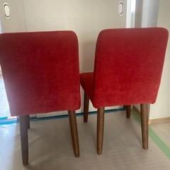 椅子２脚の画像