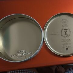 jenny bakery 丸い缶 小物入れ クマの画像