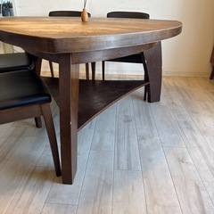 ダイニングテーブル　の画像