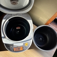 炊飯器の画像