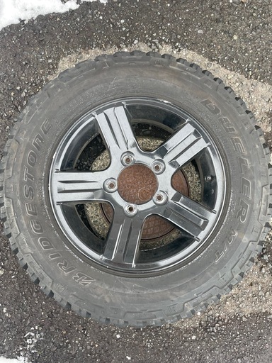 【値下げします】ジムニーマッドタイヤ　185/85R16 MT