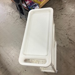 O2601-072 すき間収納 キャスター付き 中古の画像