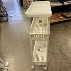 O2601-072 すき間収納 キャスター付き 中古の画像