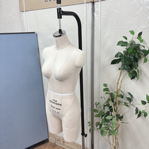 I764 ? 東京Kiiya トルソー 吊り式タイプ ⭐ クリーニング済
