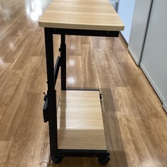 ベッドサイドテーブル【町田市再生家具】　252865の画像