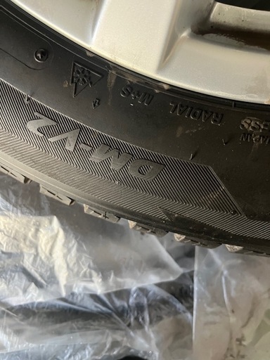 ポルシェ　カイエン　スタッドレス