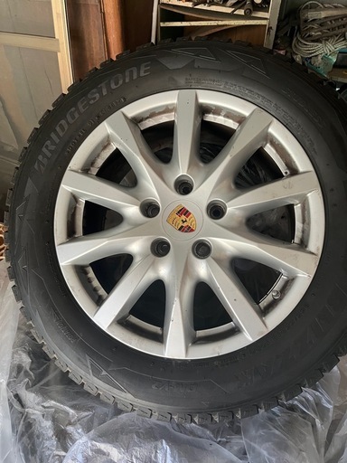 ポルシェ　カイエン　スタッドレス