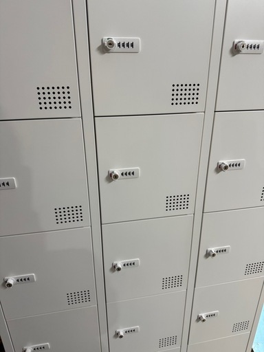 LOOKIT 安い ロッカー 18人用 鍵付き スチールロッカー 3列6段 ダイヤル錠