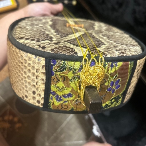 手渡し限定 蛇皮 奄美三味線｜奄美大島 福盛堂購入 黒檀｜蛇皮胴巻き