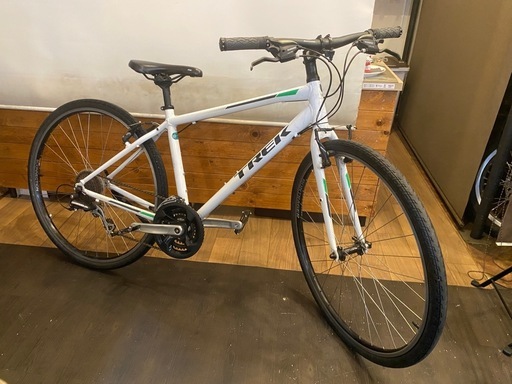 【TREK FX2】3x8速　ホワイト