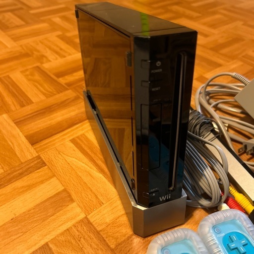 決まりました　任天堂　wii 本体　コントローラー　カセットのセット　動作確認済み　美品です‼︎