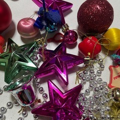 クリスマスツリー　飾り　装飾　電気　電球　ライトの画像
