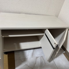 テレビ台の画像