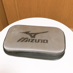 卓球ラケットとお手入れ&ケース付きの画像