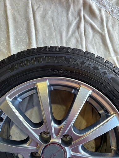 予定者決まりました。スタッドレスタイヤ175/65R15