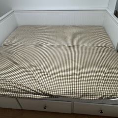 【値下げ】IKEA HEMNES引き出し3つマットレス付きの画像