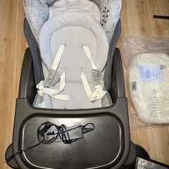 アップリカ　自動ハイローチェア　ネムリラの画像