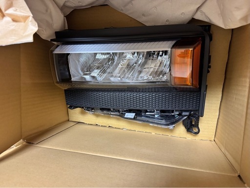 ランクル250　TRJ250W ランドクルーザー 250 純正 ヘッドライト 左右セット